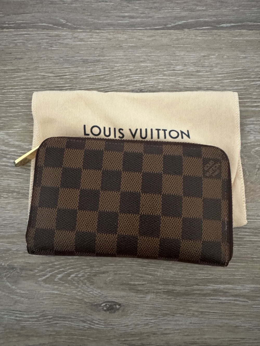 Louis Vuitton Zippy Compact Wallet